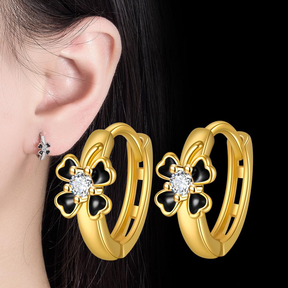 Серьги Light Luxury Ins Style Clover Black Grass с эпоксидными стразами, индивидуальный дизайн, универсальные серьги-клипсы
Серьги Light Luxury Ins Style Clover Black Grass с эпоксидными стразами, индивидуальный дизайн, универсальные серьги-клипсы