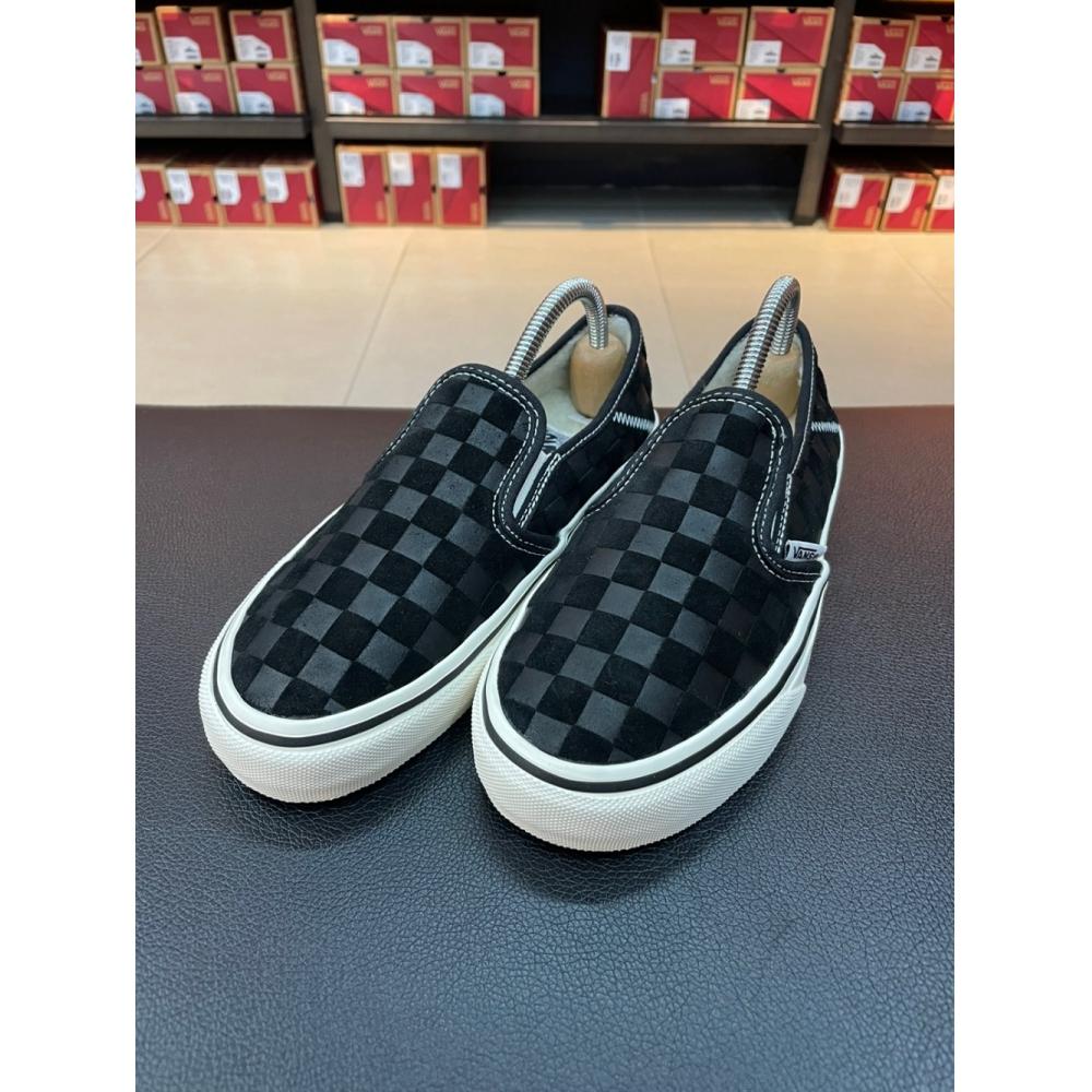 Vans Unisex Ua Slip On Vr3 Sf Sneakers Slip On Vr3 Sf Sherpa Black Vn0a4bx8t5o blacks/220
Vans Unisex Ua Slip On Vr3 Sf Sneakers Slip On Vr3 Sf Sherpa Black Vn0a4bx8t5o blacks/220