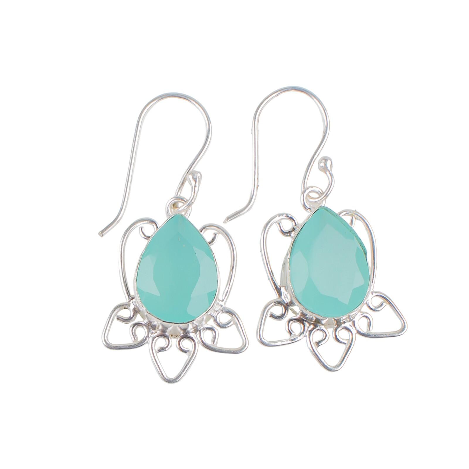 Aqua Chalcedony Gemstone 925 Sterling Silver Lovely Jewelry Earrings For Mother EE-40-17
Aqua Chalcedony Gemstone 925 Sterling Silver Lovely Jewelry Earrings For Mother EE-40-17