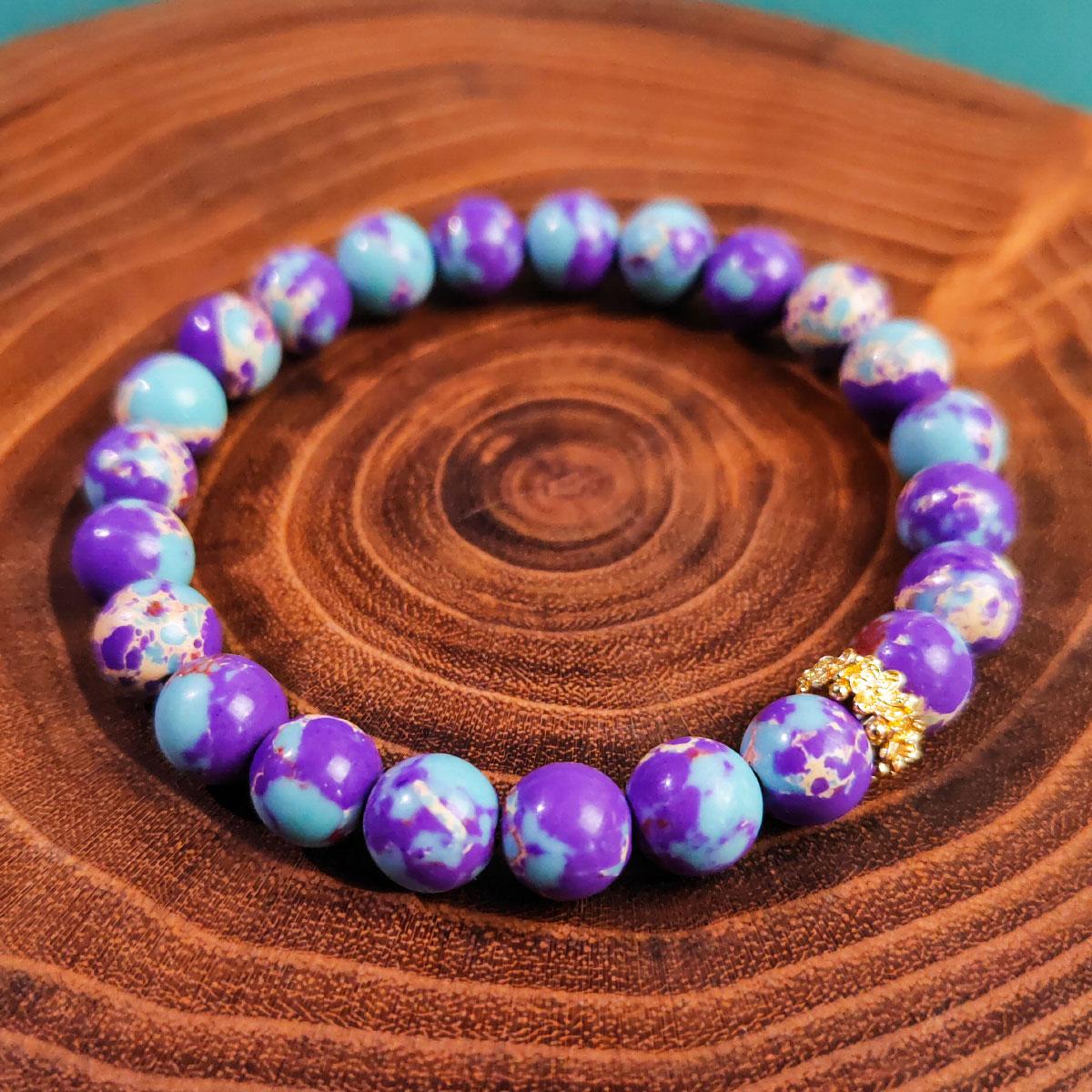 This 8mm purple imperial stone natural stone hand-woven bracelet is suitable for both men and women and is a perfect choice for everyday wear.
This 8mm purple imperial stone natural stone hand-woven bracelet is suitable for both men and women and is a perfect choice for everyday wear.