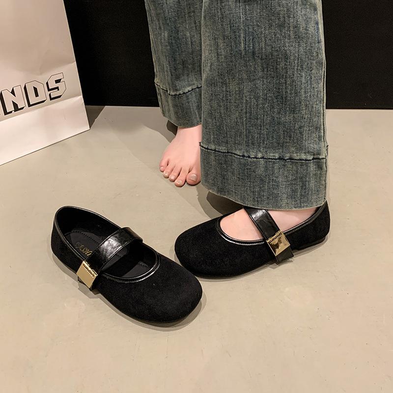 Minimalist flat-bottomed retro suede Mary Jane single shoes women s new spring and autumn red evening shoes 40
Minimalist flat-bottomed retro suede Mary Jane single shoes women s new spring and autumn red evening shoes 40