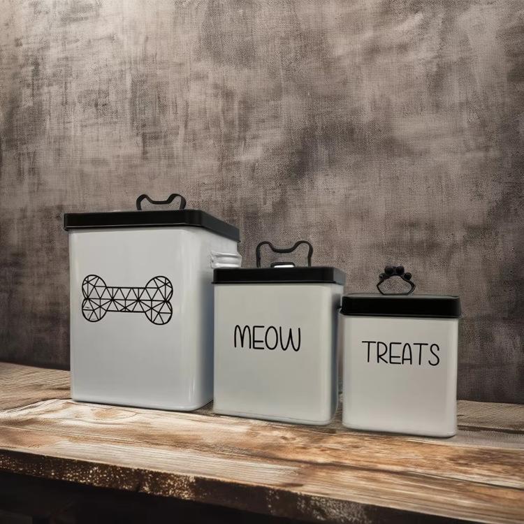 flower-shaped handle pet food storage tank, cat and dog snack storage box, three-piece square dog food tank storage
flower-shaped handle pet food storage tank, cat and dog snack storage box, three-piece square dog food tank storage