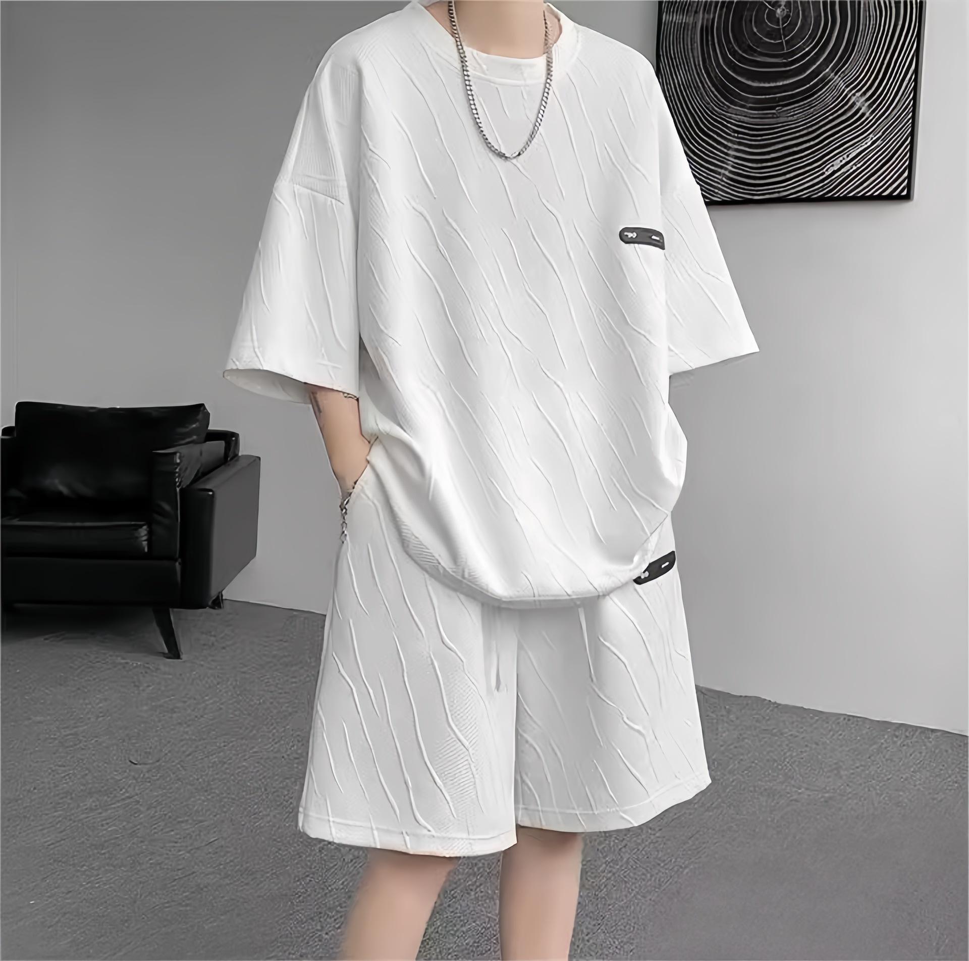 Летний однотонный костюм с короткими рукавами и футболкой, мужской повседневный свободный модный спортивный костюм с вафельными брюками и застежкой на пять точек XXXXL
Летний однотонный костюм с короткими рукавами и футболкой, мужской повседневный свободный модный спортивный костюм с вафельными брюками и застежкой на пять точек XXXXL