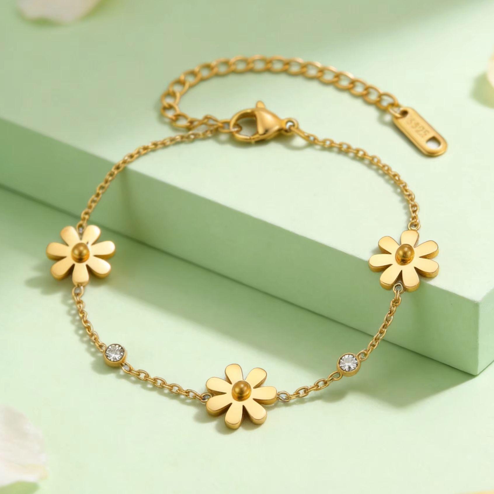 Stainless Steel Daisy Bracelet for Women Elegant Floral Zircon Bracelets Link Chain Daily Party Jewelry Gift
Stainless Steel Daisy Bracelet for Women Elegant Floral Zircon Bracelets Link Chain Daily Party Jewelry Gift