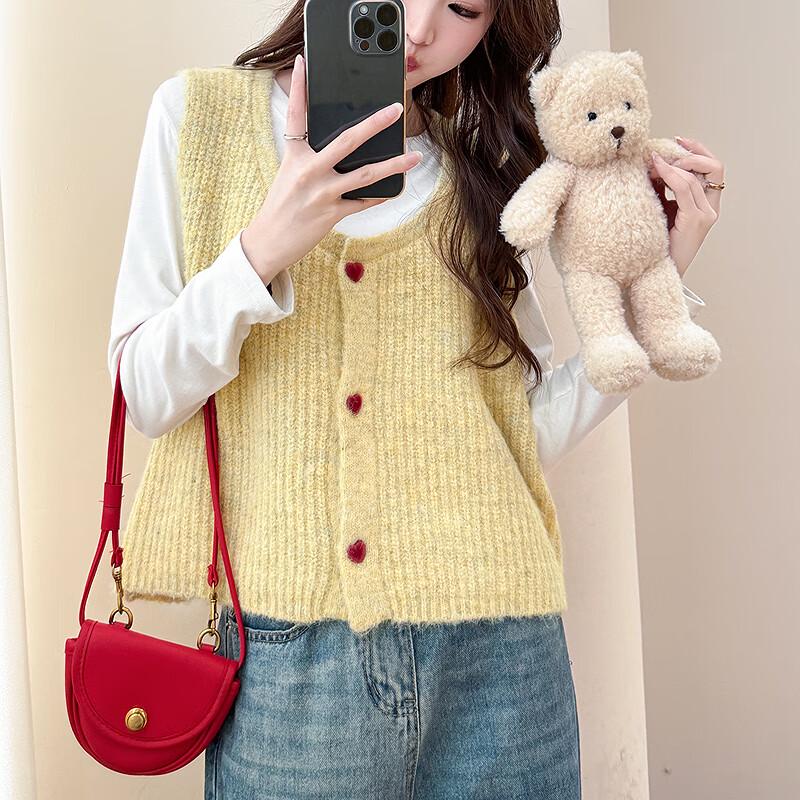 Женский осенне-зимний кардиган-жилет на пуговицах L
Женский осенне-зимний кардиган-жилет на пуговицах L