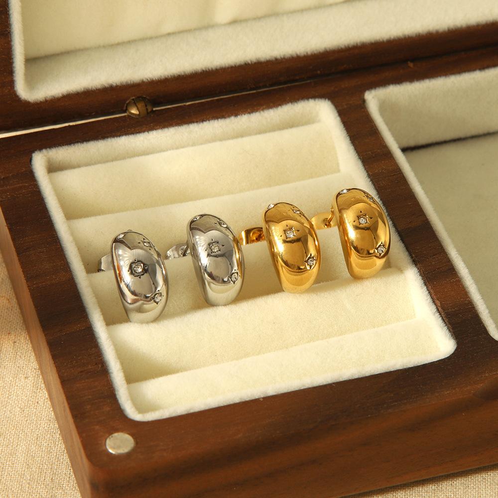 Fashion Water Drop Earrings Women s Niche Design High-end Earrings 18k Gold Stainless Steel Diamond Titanium Steel Stud Earrings 18K
Fashion Water Drop Earrings Women s Niche Design High-end Earrings 18k Gold Stainless Steel Diamond Titanium Steel Stud Earrings 18K