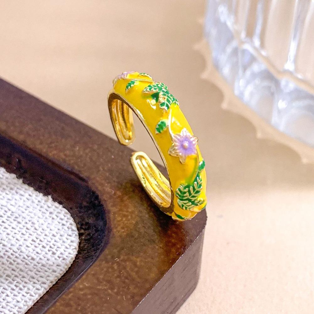 Chinese Style Enamel Drip Oil Ring Blue Flower Irregular Opening Ring Valentine s Day Gift Style 4
Chinese Style Enamel Drip Oil Ring Blue Flower Irregular Opening Ring Valentine s Day Gift Style 4