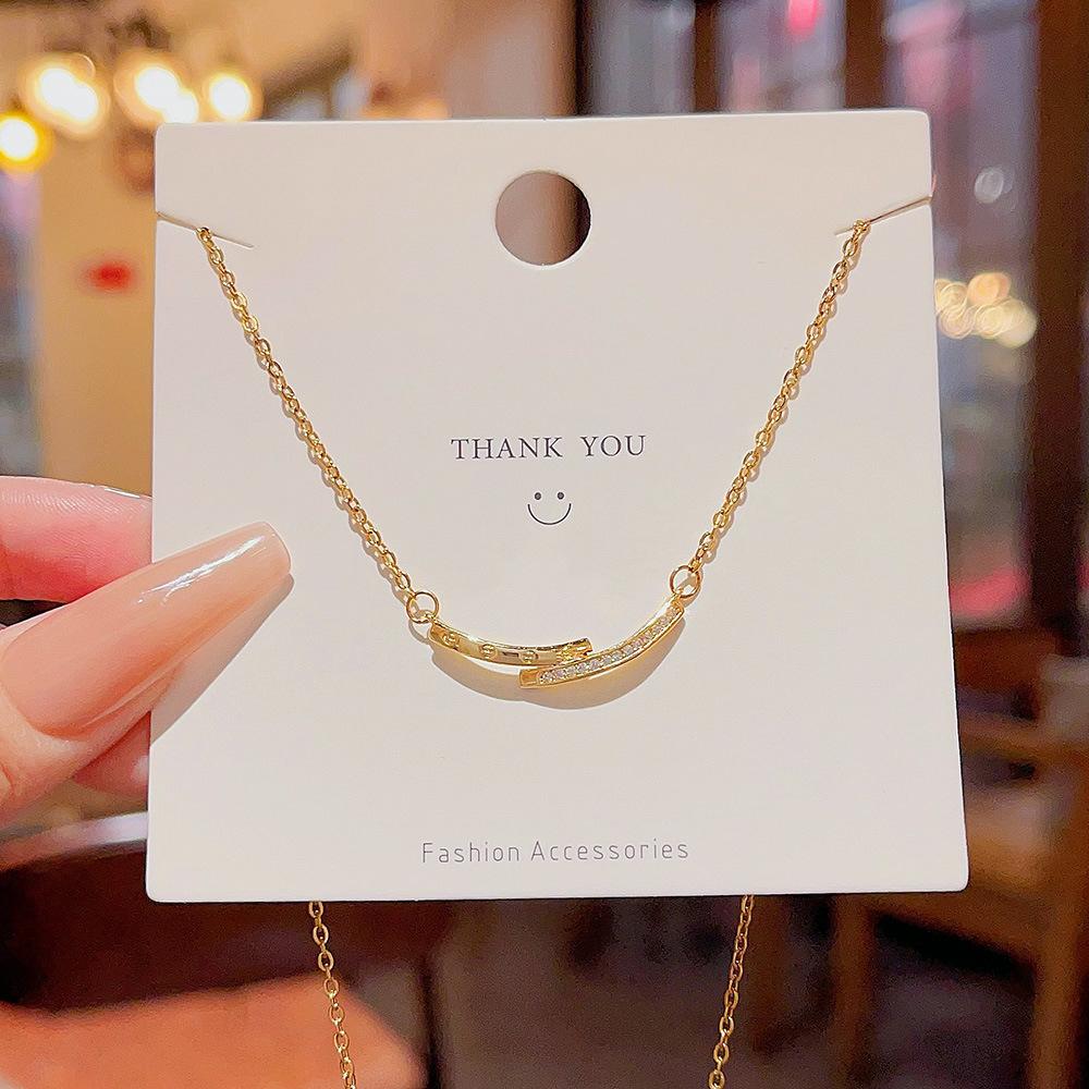 Ожерелье Minority Design sense из титановой стали с геометрическим узором, женственный темперамент, простая подвеска, цепочка на ключицу со 100 аксессуарами. золотой
Ожерелье Minority Design sense из титановой стали с геометрическим узором, женственный темперамент, простая подвеска, цепочка на ключицу со 100 аксессуарами. золотой