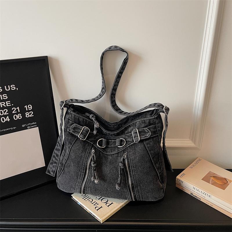 New Fashi Denim Tote Bag Large Capacity Retro Casual Commuter Bag Fashiable and Versatile for Daily Use Crossbody Bag чёрный
New Fashi Denim Tote Bag Large Capacity Retro Casual Commuter Bag Fashiable and Versatile for Daily Use Crossbody Bag чёрный
