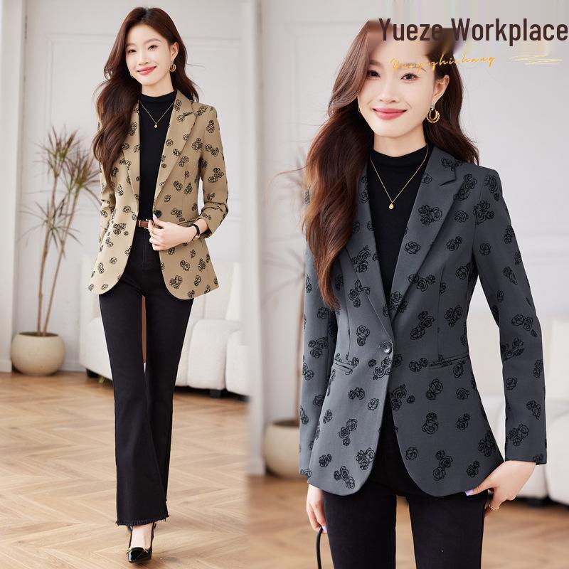 2024 Retro Korean Style Plus Size Slim Fit Long Sleeve Blazer for Women - Autumn/Spring XXXL
2024 Retro Korean Style Plus Size Slim Fit Long Sleeve Blazer for Women - Autumn/Spring XXXL