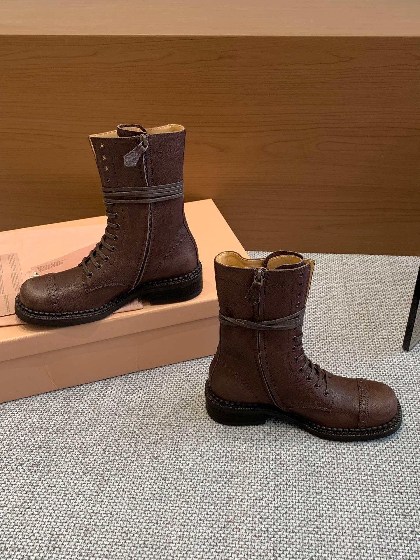 Big tube circumference catwalk model, retro style Martin boots, new lace-up locomotive boots, polished leather knight boots 37
Big tube circumference catwalk model, retro style Martin boots, new lace-up locomotive boots, polished leather knight boots 37