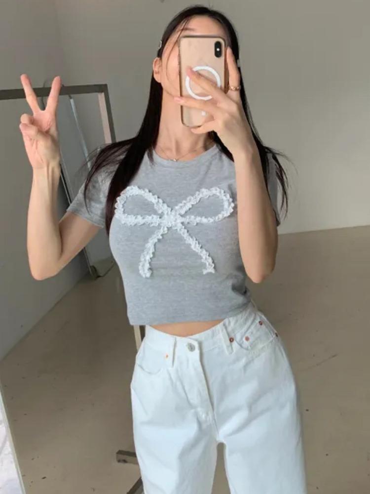 South Korea Dongdaemun Summer New Fashion Round Neck Lace Bow Short Short Sleeve T-shirt Women Fashion
South Korea Dongdaemun Summer New Fashion Round Neck Lace Bow Short Short Sleeve T-shirt Women Fashion