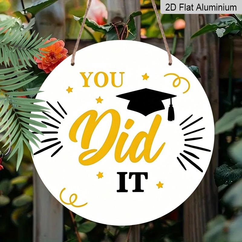 2D Flat Aluminum Graduation-themed Wall Decorations, Available in Various Sizes, Featuring A Yellow and Black Inspirational Graduation Cap Design 7.87×7.87inch
2D Flat Aluminum Graduation-themed Wall Decorations, Available in Various Sizes, Featuring A Yellow and Black Inspirational Graduation Cap Design 7.87×7.87inch