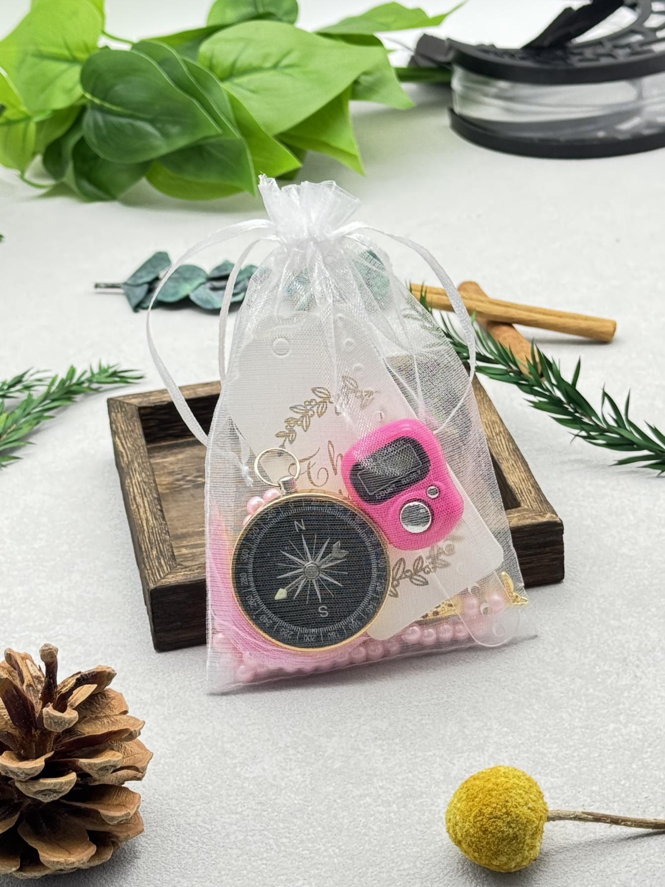 5-In-1 Holiday Gift Set: Faux Pearl Beaded Finger Ring Counter with Compass & Card - Ideal Party Souvenirs рожевий
5-In-1 Holiday Gift Set: Faux Pearl Beaded Finger Ring Counter with Compass & Card - Ideal Party Souvenirs рожевий