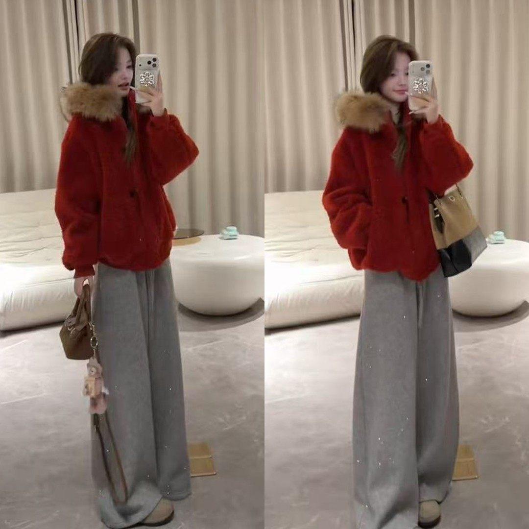 Women s Red Series Winter Outfit: Soft Fur Collar Cotton Coat and Casual Long Pants Two-Piece Set M (95-105 jin)
Women s Red Series Winter Outfit: Soft Fur Collar Cotton Coat and Casual Long Pants Two-Piece Set M (95-105 jin)