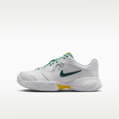 Nike Court Jr. Lite 2 GS White Healing Jade Speed Yellow 32
Nike Court Jr. Lite 2 GS White Healing Jade Speed Yellow 32