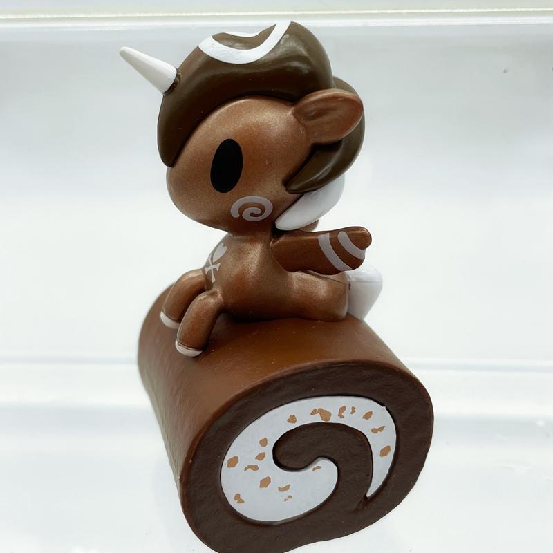 TokiDoki Єдиноріг Десертна Пригода Пончик Модна Іграшка Дисплейна Фігурка Колекційна Солодкі Ласощі Фантастична Іграшка В Наявності
TokiDoki Єдиноріг Десертна Пригода Пончик Модна Іграшка Дисплейна Фігурка Колекційна Солодкі Ласощі Фантастична Іграшка В Наявності