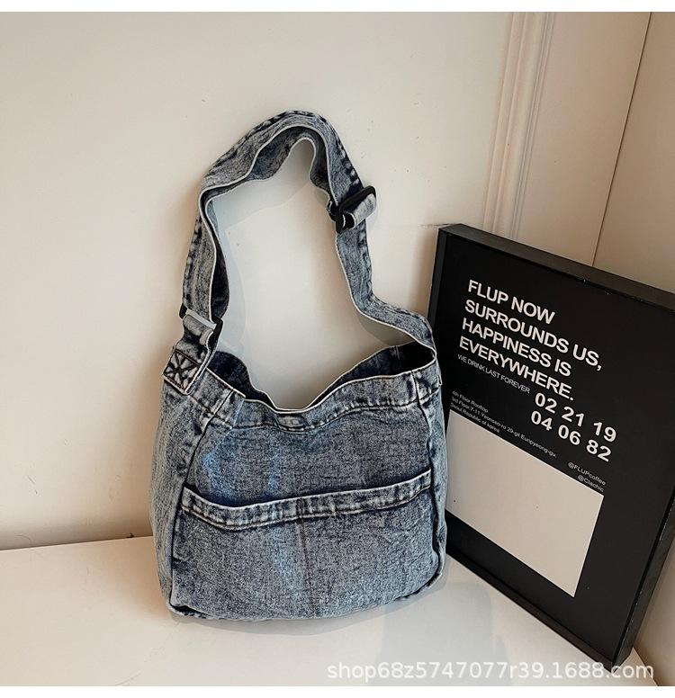 2025 new Japanese simple denim casual shoulder bag female student commuter messenger bag large capacity tote bag синий
2025 new Japanese simple denim casual shoulder bag female student commuter messenger bag large capacity tote bag синий