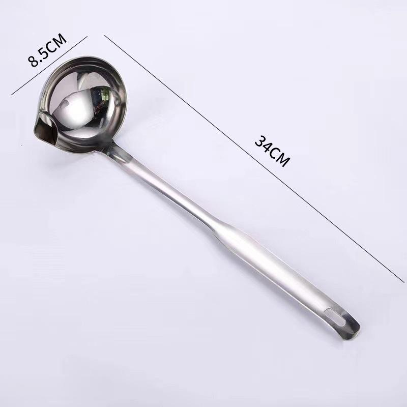 Кухонный бытовой жироуловитель из нержавеющей стали 304, суповая ложка с длинной ручкой, теплоизолирующая деревянная ручка, половник для супа Glossy (large size)
Кухонный бытовой жироуловитель из нержавеющей стали 304, суповая ложка с длинной ручкой, теплоизолирующая деревянная ручка, половник для супа Glossy (large size)