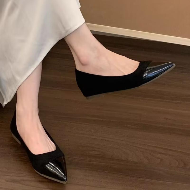Модная женская обувь с французским острым носком 2025 Весна Новая Элегантная Универсальная Элегантная Обувь-лодочки на низком каблуке 35 чёрный
Модная женская обувь с французским острым носком 2025 Весна Новая Элегантная Универсальная Элегантная Обувь-лодочки на низком каблуке 35 чёрный