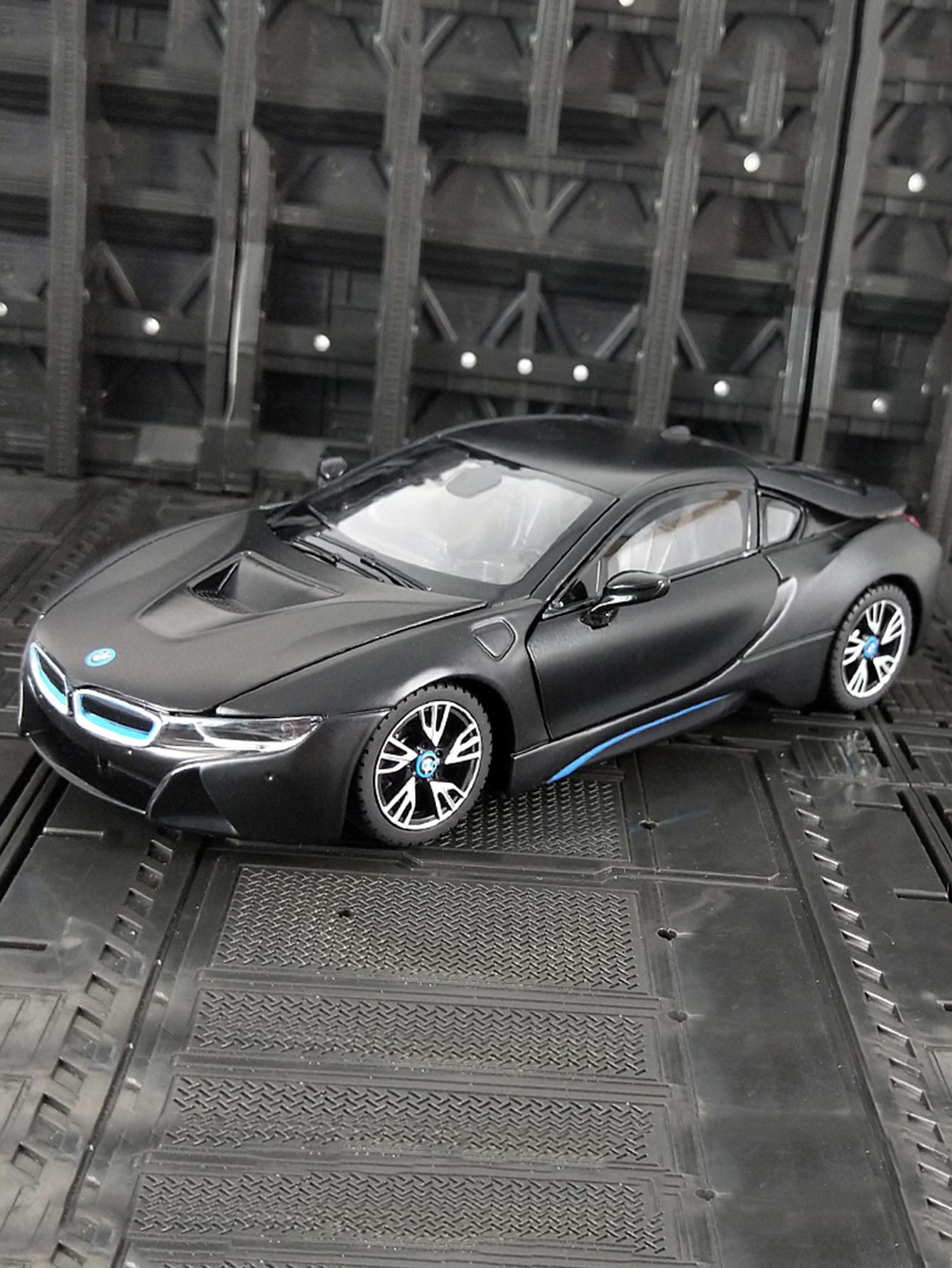 Rastar 1:24 BMW I8 model car, zinc alloy metal decoration, collectible gift car чорний
Rastar 1:24 BMW I8 model car, zinc alloy metal decoration, collectible gift car чорний
