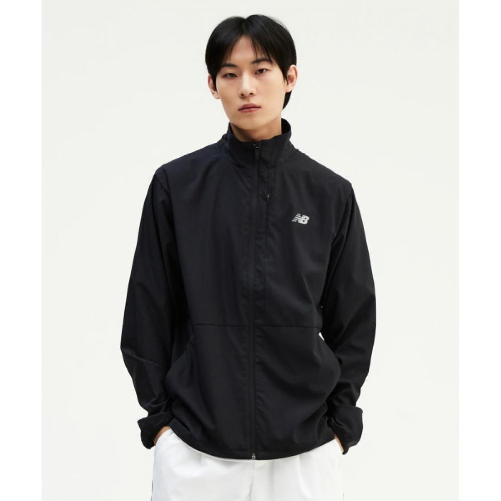 New Balance Nbmde2p041 Мужская эластичная тканая куртка черного цвета 19BLACK/M095
New Balance Nbmde2p041 Мужская эластичная тканая куртка черного цвета 19BLACK/M095
