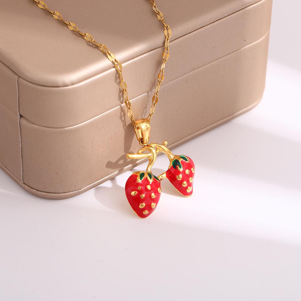 Ожерелье-чокер с подвеской в виде клубники из нержавеющей стали с красной эмалью для женщин
Ожерелье-чокер с подвеской в виде клубники из нержавеющей стали с красной эмалью для женщин