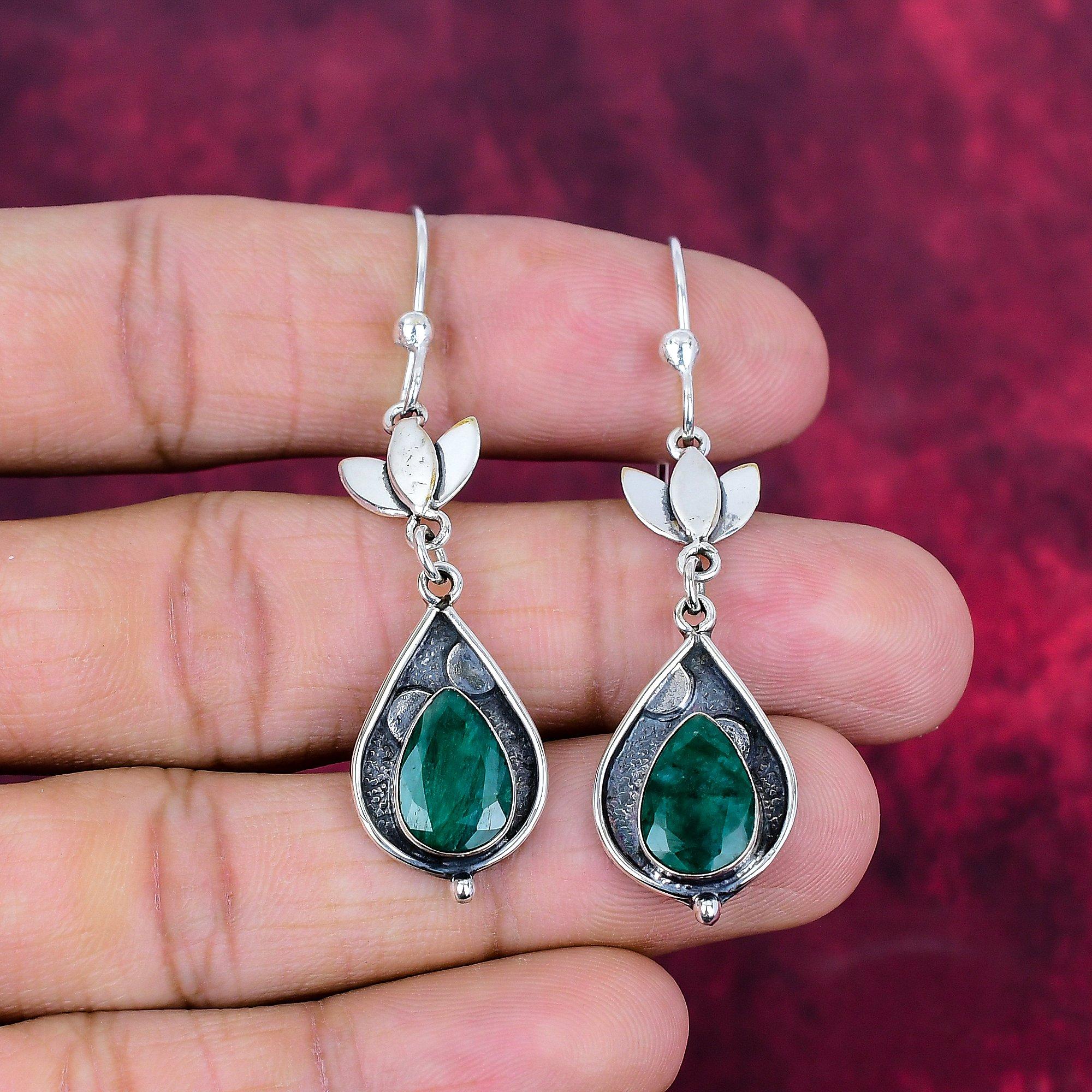 Смарагдові сережки зі срібла 925 проби, сережки з дорогоцінним камінням ручної роботи, ювелірні вироби, подарунки для дружини, абсолютно нові сережки 2.36 Inches
Смарагдові сережки зі срібла 925 проби, сережки з дорогоцінним камінням ручної роботи, ювелірні вироби, подарунки для дружини, абсолютно нові сережки 2.36 Inches