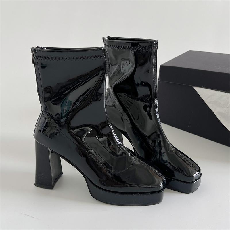 Fashion retro French temperament small thick heels high heels women s 2025 new summer with pants square head leather boots 39
Fashion retro French temperament small thick heels high heels women s 2025 new summer with pants square head leather boots 39