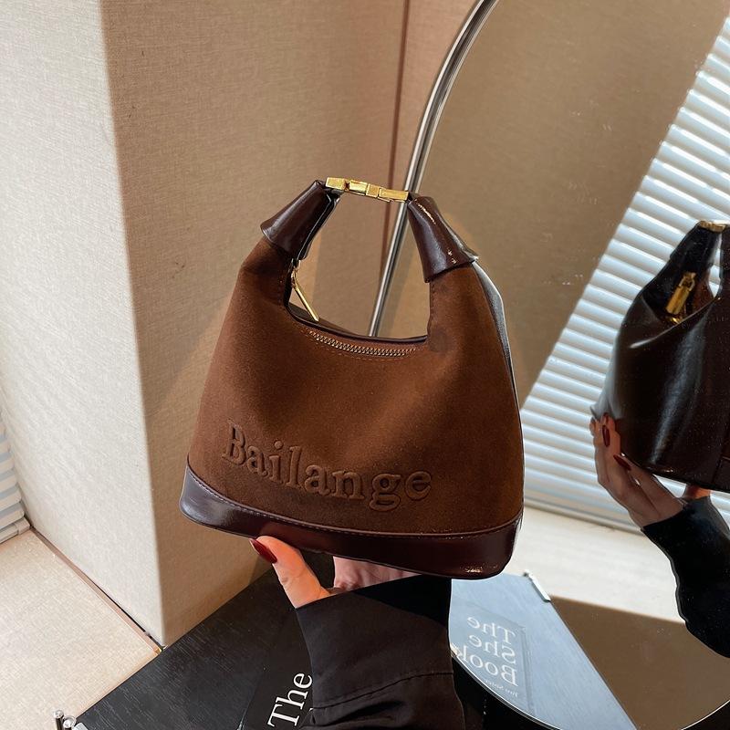 Bag women s autumn and winter versatile new casual shoulder messenger bag commuter dumpling bag
Bag women s autumn and winter versatile new casual shoulder messenger bag commuter dumpling bag