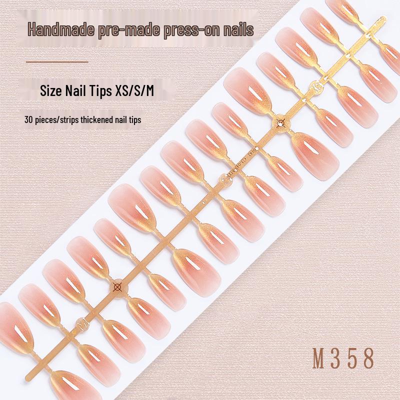 Golden Cat Eye French Gradient Nail Stickers: Gentle Handmade False Nails, Wearable and Lovely Nail Tips for a Chic Look.
Golden Cat Eye French Gradient Nail Stickers: Gentle Handmade False Nails, Wearable and Lovely Nail Tips for a Chic Look.