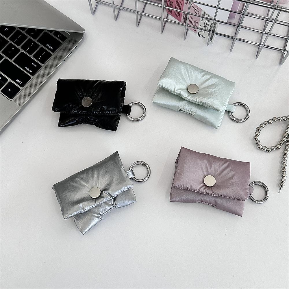 Anti-drop wireless bluetooth headset bag storage bag fashionable earphone soft case suitable for Apple earphone case матовий чорний колір
Anti-drop wireless bluetooth headset bag storage bag fashionable earphone soft case suitable for Apple earphone case матовий чорний колір