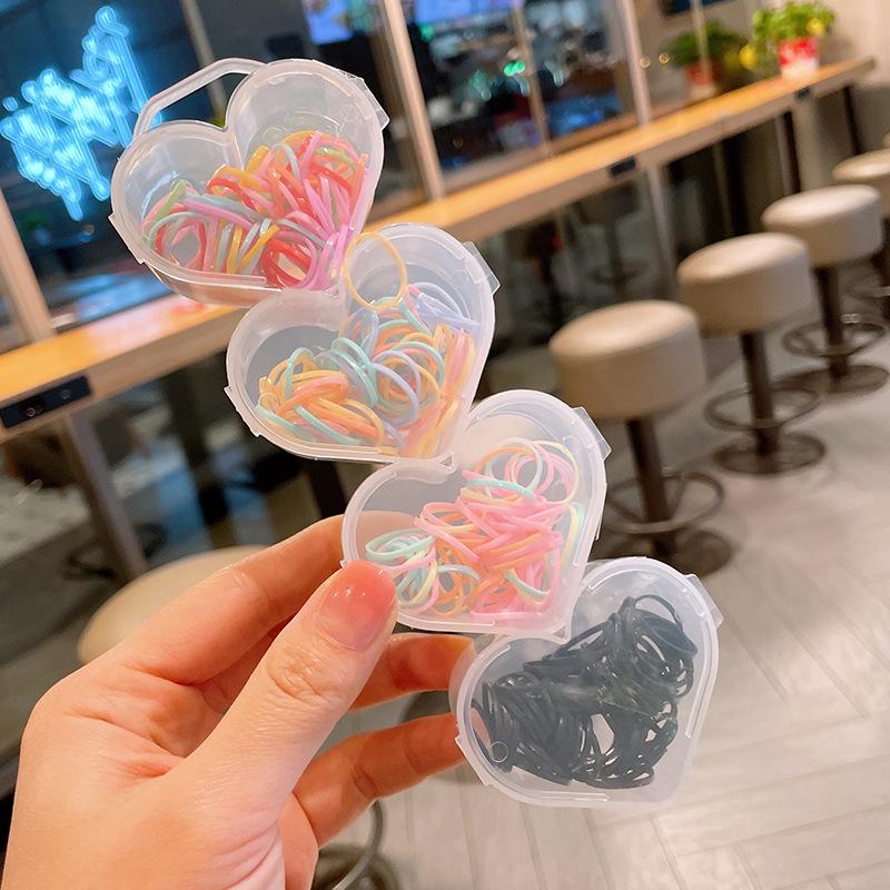 Барвистий набір дитячих аксесуарів для волосся: Еластичні стрічки для волосся, що не пошкоджують волосся, та милі маленькі заколки у формі квітів для дівчаток.
Барвистий набір дитячих аксесуарів для волосся: Еластичні стрічки для волосся, що не пошкоджують волосся, та милі маленькі заколки у формі квітів для дівчаток.