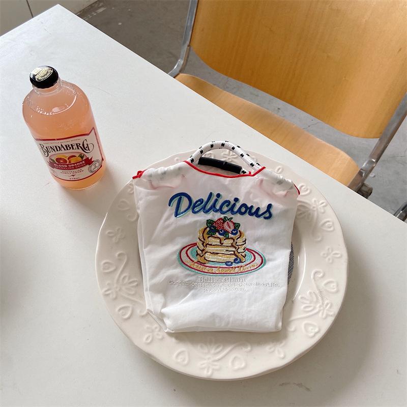 Мини-сумка-шоппер из вышитого нейлона на мини-шариковой цепочке, женская нишевая мини-сумочка
Мини-сумка-шоппер из вышитого нейлона на мини-шариковой цепочке, женская нишевая мини-сумочка