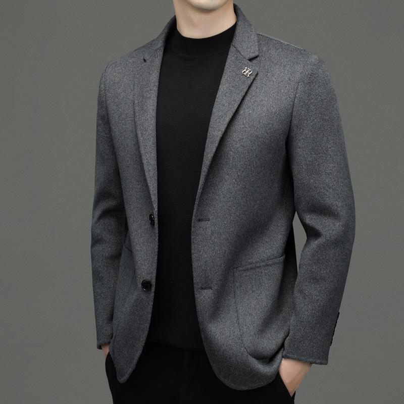 Осенне-зимнее кашемировое двухстороннее шерстяное пальто для мужчин среднего возраста, короткое повседневное шерстяное пальто с воротником из костюма 195
Осенне-зимнее кашемировое двухстороннее шерстяное пальто для мужчин среднего возраста, короткое повседневное шерстяное пальто с воротником из костюма 195