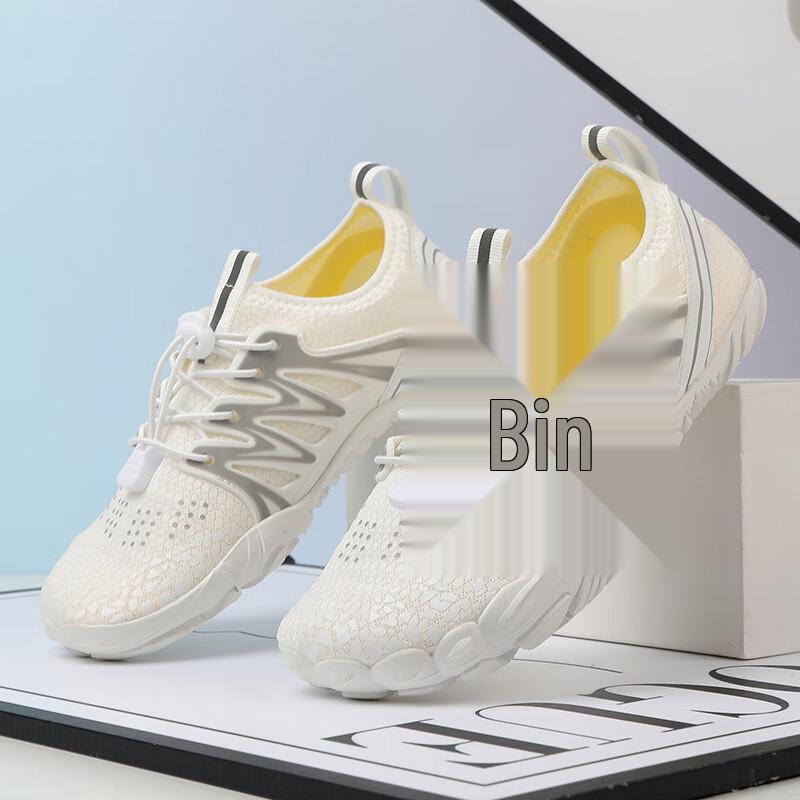 Quick-Dry Hiking & Beach Shoes 46
Quick-Dry Hiking & Beach Shoes 46