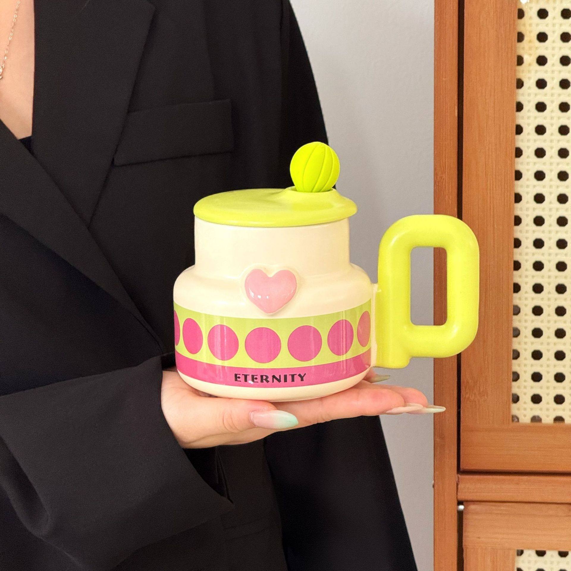 Stylish Ins Ceramic Mug with Lid Large Capacity Coffee Cup Gift for Friends 401-500ml
Stylish Ins Ceramic Mug with Lid Large Capacity Coffee Cup Gift for Friends 401-500ml