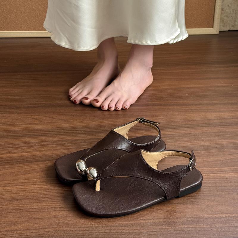 Нишевые премиальные металлические туфли с закрытым носком на плоской подошве, повседневные крутые шлепанцы женские 2025 лето новые с открытым носком на мягкой поверхности с задним ремешком сандалии 42 коричневый
Нишевые премиальные металлические туфли с закрытым носком на плоской подошве, повседневные крутые шлепанцы женские 2025 лето новые с открытым носком на мягкой поверхности с задним ремешком сандалии 42 коричневый