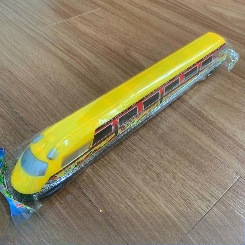 Children s train inertia car, high-speed train model, toy car, kindergarten baby car жовтий
Children s train inertia car, high-speed train model, toy car, kindergarten baby car жовтий