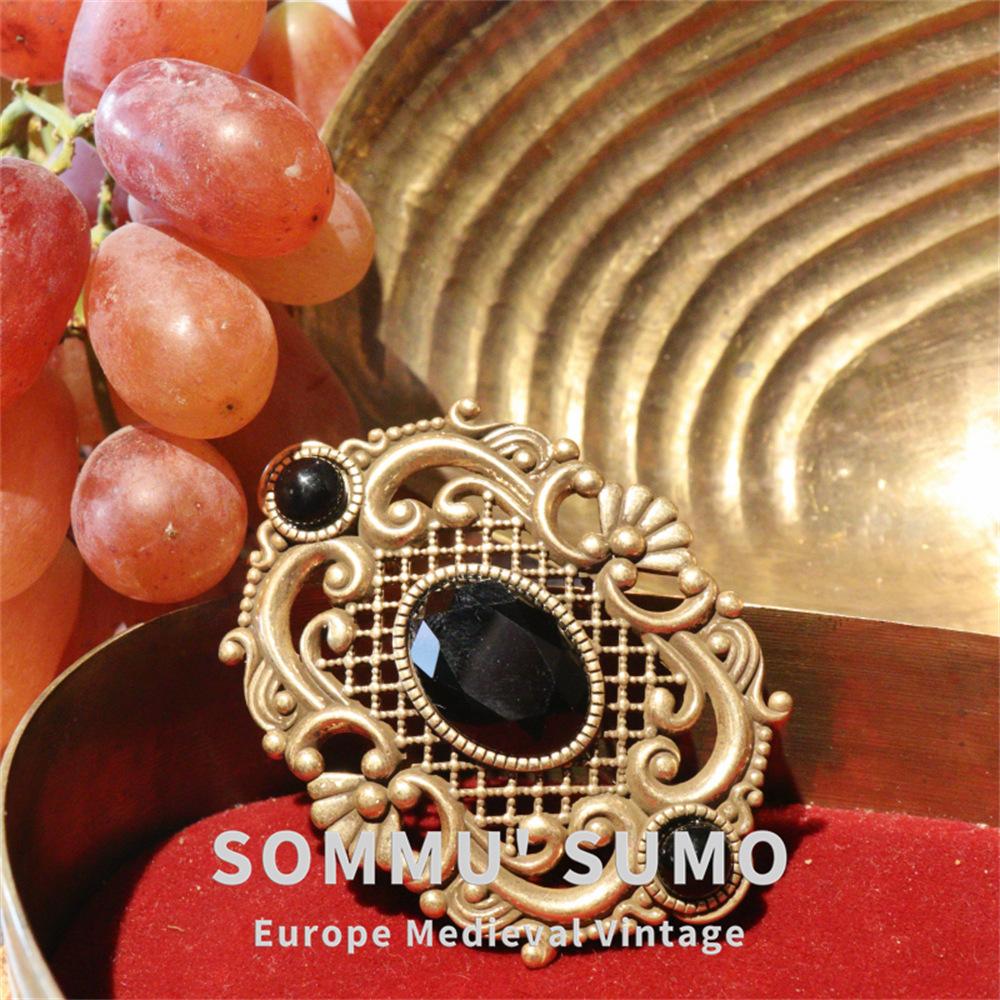 Vintage medieval Avon avon Florence dragon s breath stone hollow pendant imitation crystal green leaf retro brooch
Vintage medieval Avon avon Florence dragon s breath stone hollow pendant imitation crystal green leaf retro brooch