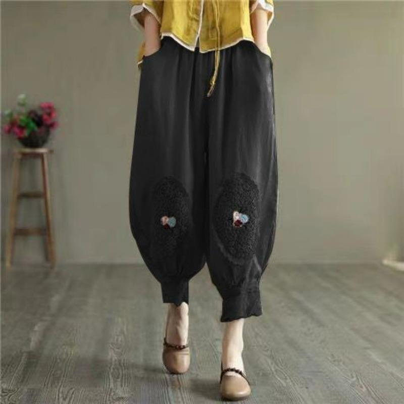 Women Pants Casual Harem Pants Summer Vintage Flower Embroidered Bloomers Ankle-Length Lantern Pants 4XL чорний
Women Pants Casual Harem Pants Summer Vintage Flower Embroidered Bloomers Ankle-Length Lantern Pants 4XL чорний