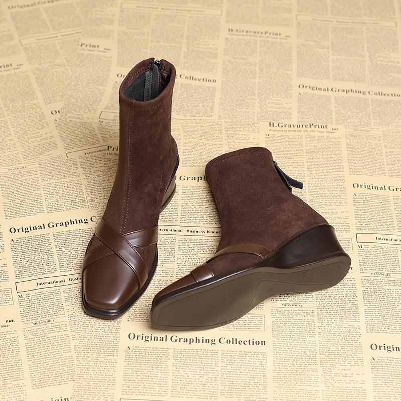 Европейские и американские замшевые модные ботильоны с квадратным носком и перекрестной шнуровкой для женщин, зимние новые темпераментные тонкие ботильоны с задней молнией для женщин 40 темно-коричневого
Европейские и американские замшевые модные ботильоны с квадратным носком и перекрестной шнуровкой для женщин, зимние новые темпераментные тонкие ботильоны с задней молнией для женщин 40 темно-коричневого