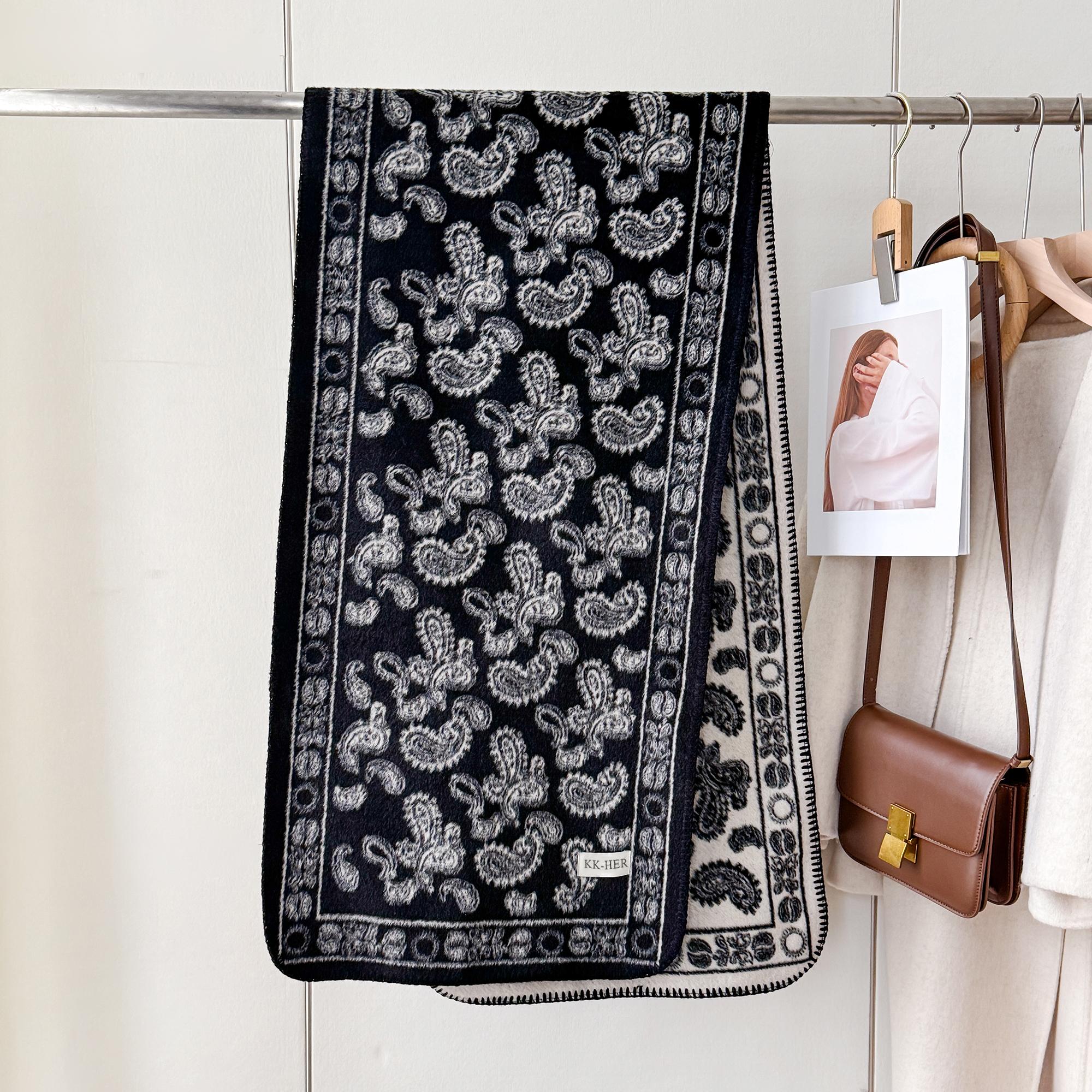 Роскошный шарф типа кашемирового для женщин, толстые теплые шали, накидки с принтом пейсли, модный дорожный палантин для леди, зимний шарф для дочери
Роскошный шарф типа кашемирового для женщин, толстые теплые шали, накидки с принтом пейсли, модный дорожный палантин для леди, зимний шарф для дочери