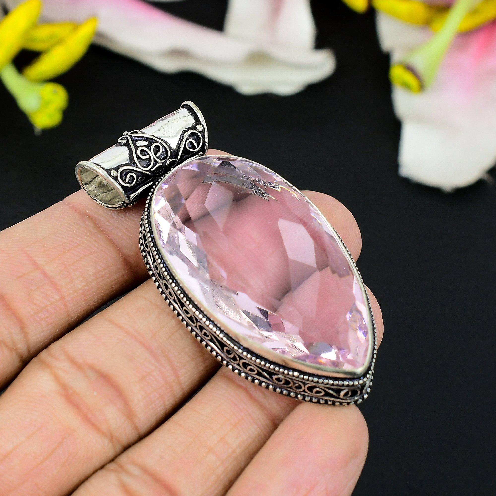 Pink Kunzite Gemstone Handmade 925 Steling Silver Jewelry Pendant 2.68 KG-322
Pink Kunzite Gemstone Handmade 925 Steling Silver Jewelry Pendant 2.68 KG-322