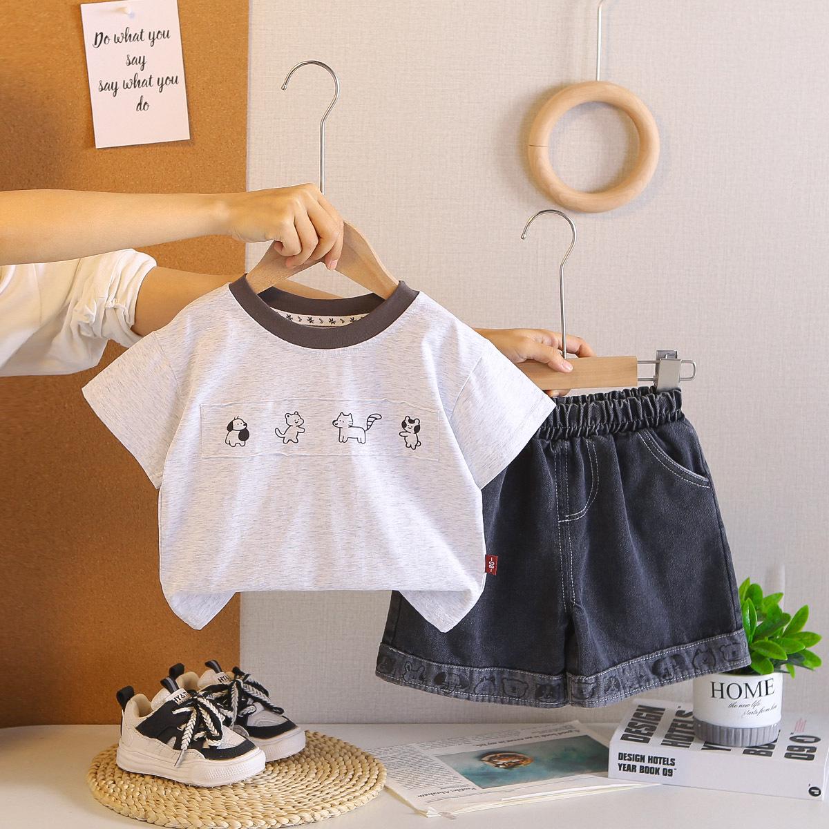 2026 Summer Children s Cartoon Patch Cuffed Denim Two-Piece Set XL-110cm світло-сірий колір
2026 Summer Children s Cartoon Patch Cuffed Denim Two-Piece Set XL-110cm світло-сірий колір