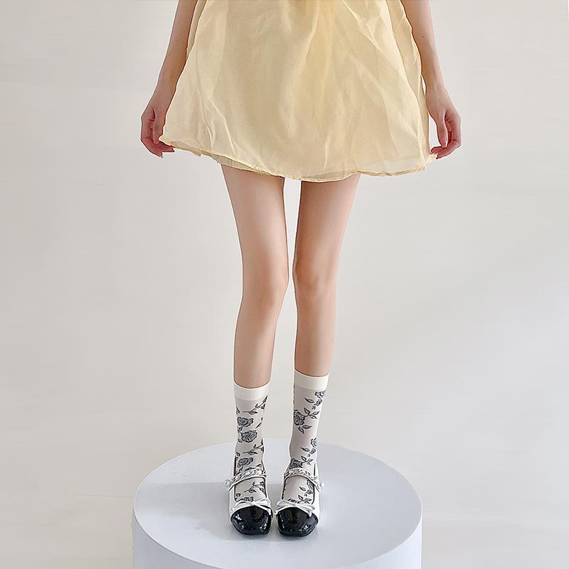 Ретро Роза Носки до середины икры Весенне-летние Тонкие Лолита Темный Цветок Китайский Жаккард Гольфы до колена Носки до икры 1 pair бежевый
Ретро Роза Носки до середины икры Весенне-летние Тонкие Лолита Темный Цветок Китайский Жаккард Гольфы до колена Носки до икры 1 pair бежевый