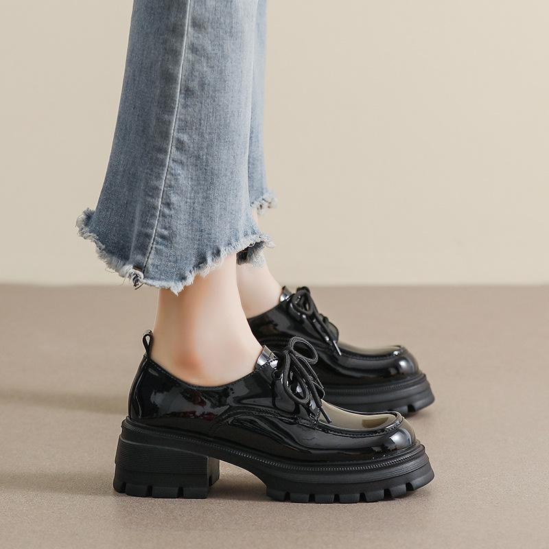 Weiwei Girl 2208-1 Women s Thick-Soled Lace-Up Loafers - College Style Height-Increasing Shoes 37
Weiwei Girl 2208-1 Women s Thick-Soled Lace-Up Loafers - College Style Height-Increasing Shoes 37