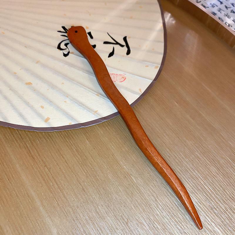 New Chinese fox deer artificial wooden hairpin simple temperament Guochao hairpin niche retro personalized hair accessories women
New Chinese fox deer artificial wooden hairpin simple temperament Guochao hairpin niche retro personalized hair accessories women