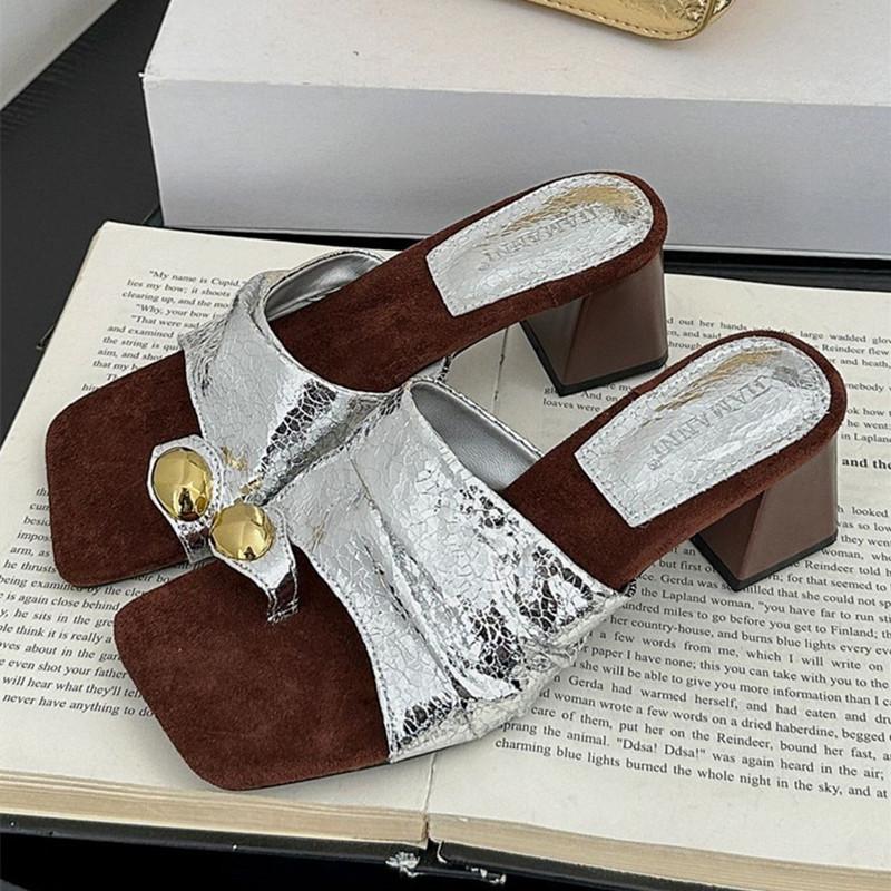Fashion Fashion Metal Decoration Design High Heel Slippers Women High Quality Faux Suede Slide Sandals Comfort Clip Toe Brand Flip Flops 39 серебряный
Fashion Fashion Metal Decoration Design High Heel Slippers Women High Quality Faux Suede Slide Sandals Comfort Clip Toe Brand Flip Flops 39 серебряный