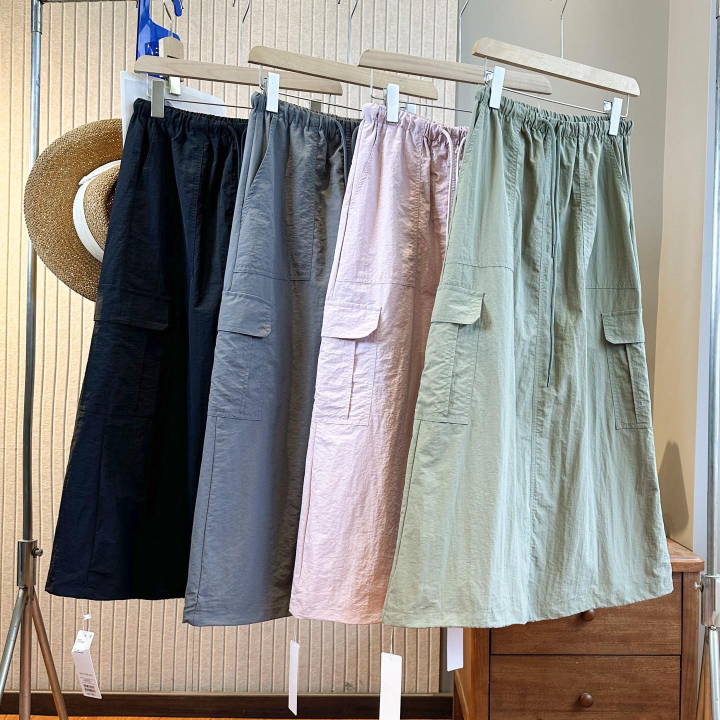 Women s Quick-Dry Midi Skirt - Casual Sweat-Absorbent Workwear Style (Spring/Summer 2025) Extra Large
Women s Quick-Dry Midi Skirt - Casual Sweat-Absorbent Workwear Style (Spring/Summer 2025) Extra Large